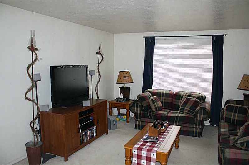 1st image of 6812 Littleton Dr