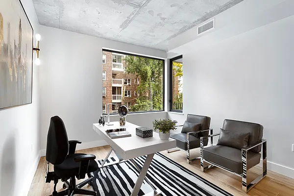 Rented by Safdie Realty Group | media 4