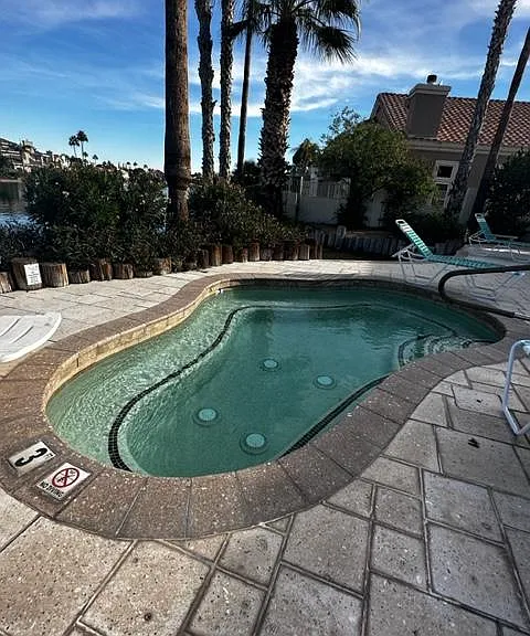 1410 W Crystal Spring Dr — Photo 23