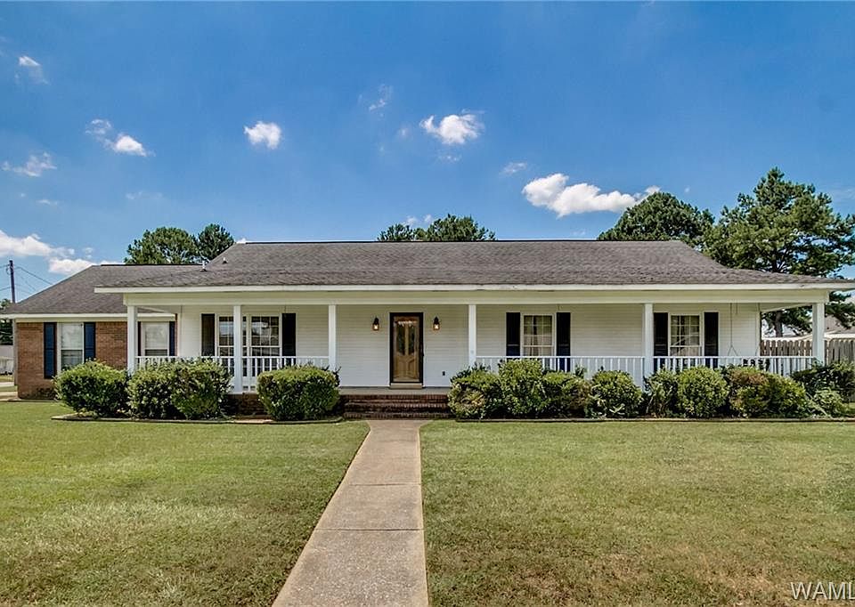 1st image of 6301 Buckhead Dr