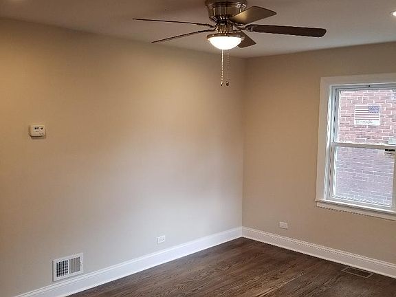 2nd image of 1927 S 22nd Ave