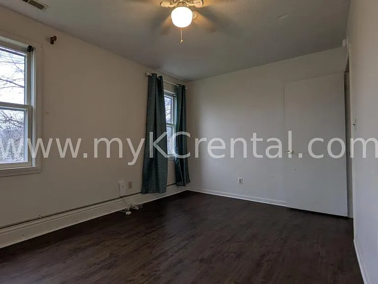 730 W Park St — Photo 7