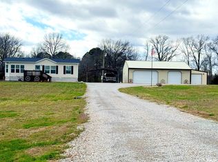 11271 W Center Rd, Mulkeytown, IL 62865
