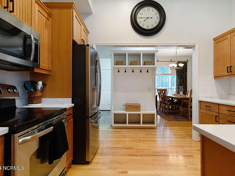 35 Bedford Cir — Photo 10