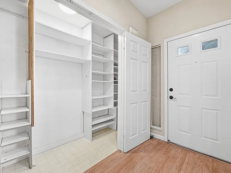 902 Sunrose Ter #104 — Photo 4