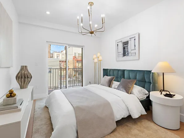 322 3rd Street image 9 of 20