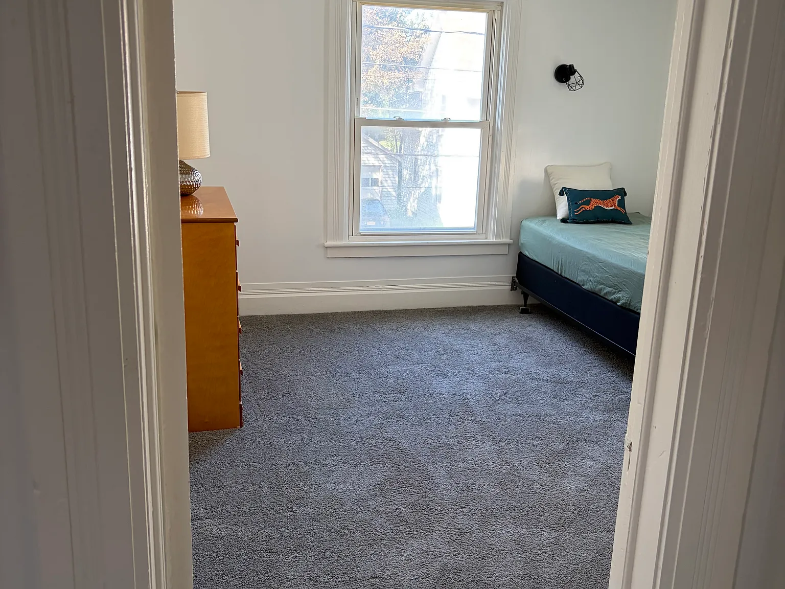 1 bed, 900 sqft, $1,550 — Photo 4