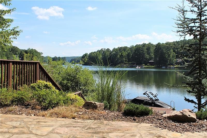 Image 1: Lake View from Patio