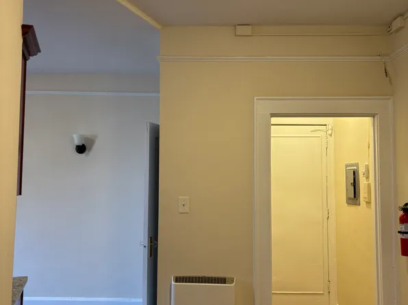 357 Belleville Ave #210, Bloomfield, NJ 07003