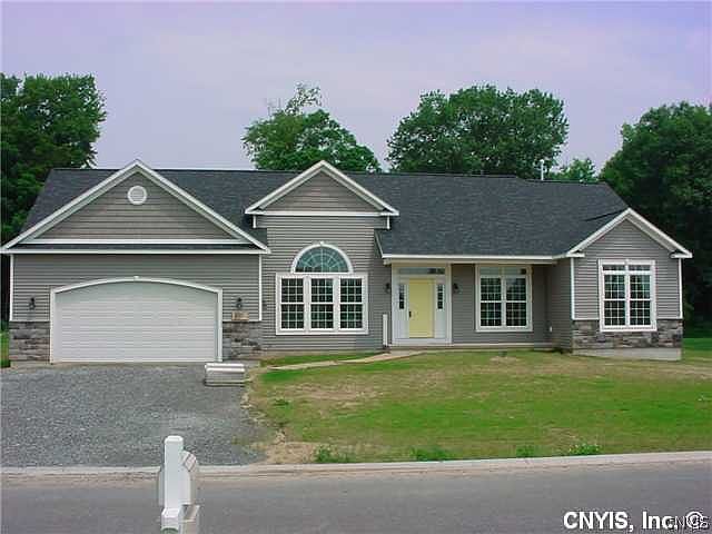 1st image of LOT 28 Newbury Woods