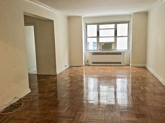 3rd image of 220 Madison Ave APT 5O