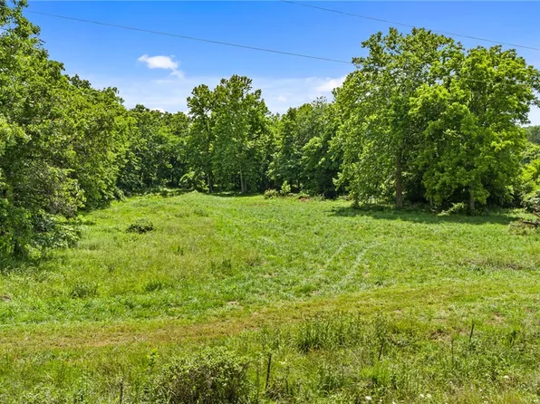 17681 Peterson Rd, Gentry, AR 72734