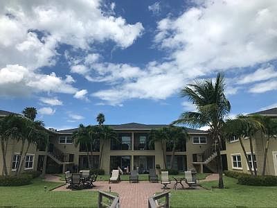 Waterfront side of Bougainvillas On The Bay