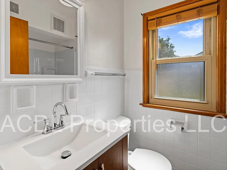 8215 W Burleigh St — Photo 4