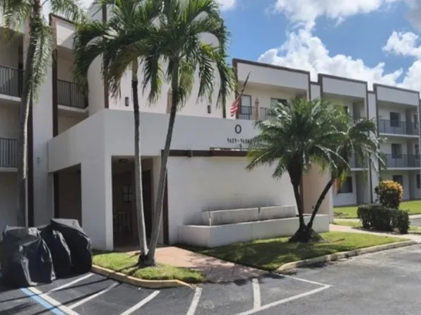 9649 N Belfort Cir #102, Fort Lauderdale, FL 33321