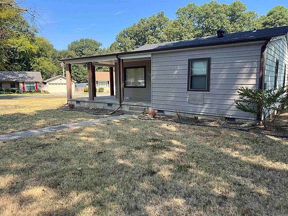 3rd image of 706 W 15th St