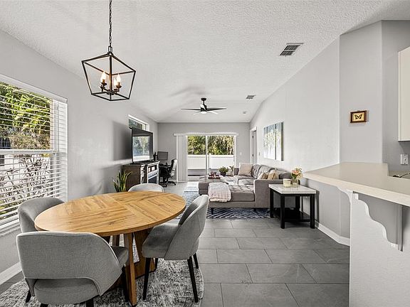 4th image of 8707 Corinthian Way