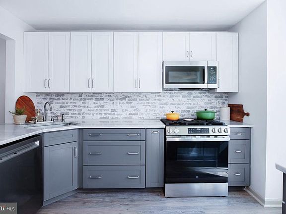 5th image of 407 Atlanta Ct