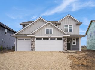 2669 Green Ash Ave, Shakopee, MN 55379