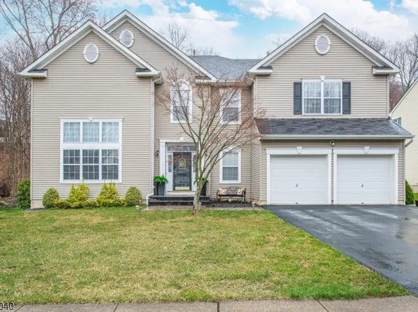 131 Aspen Ct, Jefferson Twp., NJ 07849