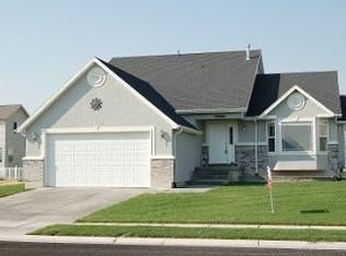 4640 W 5750 S, Hooper, UT 84315