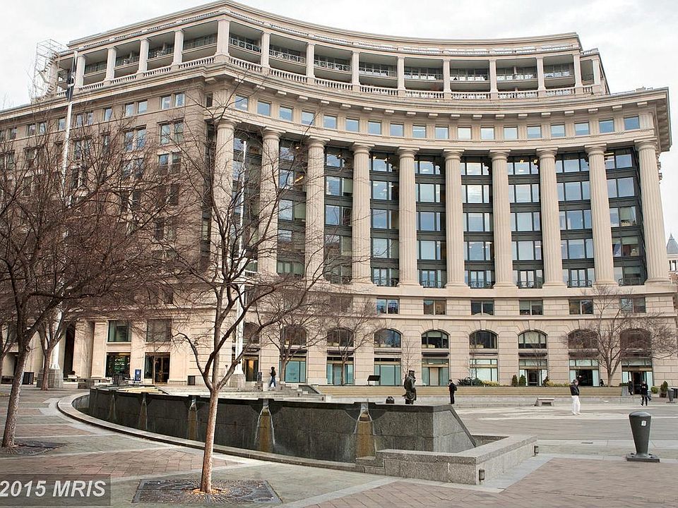 701 Pennsylvania Ave NW Street Facade