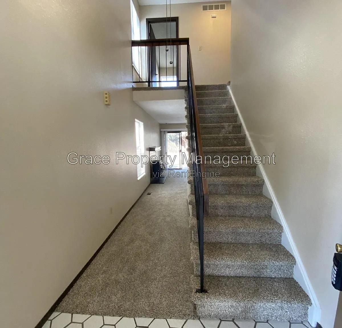 3 bed, 2.0 bath, 1498 sqft, $2,275 — Photo 2