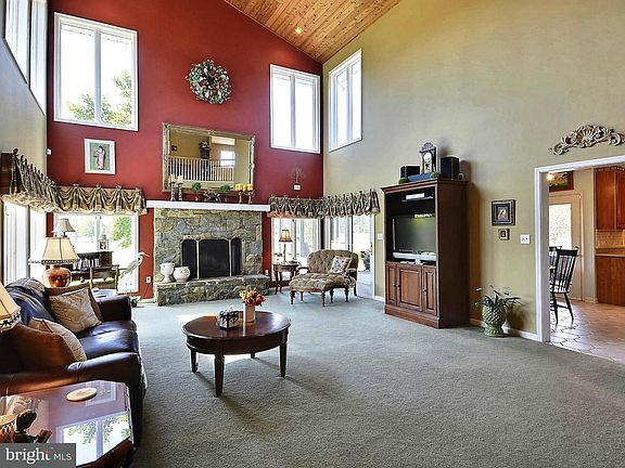 4th image of 142 Plantation Ln