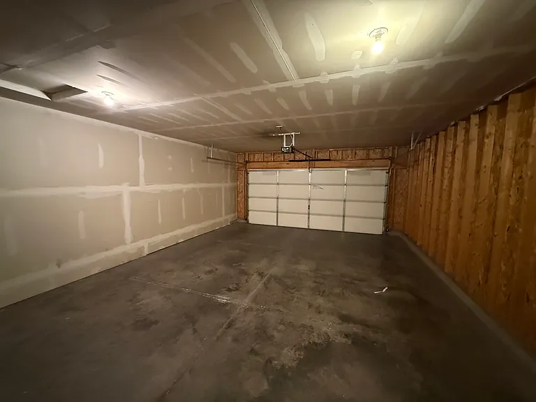 1933 Southridge Ave #1 — Photo 8