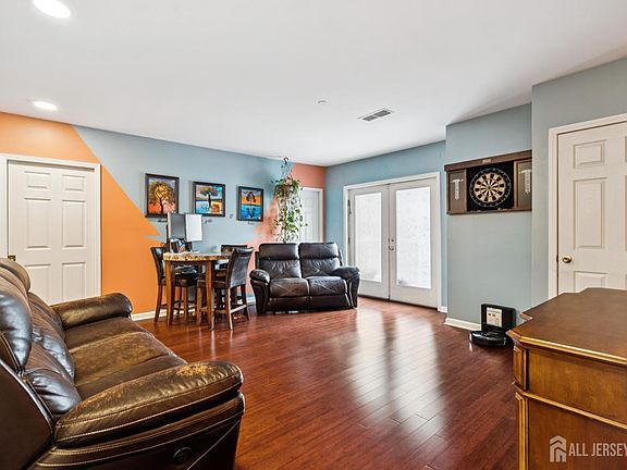 5th image of 368 Rector St Unit 419