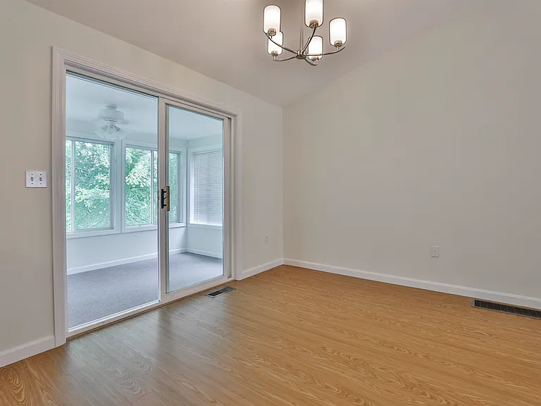 4 Myopia Ln — Photo 16