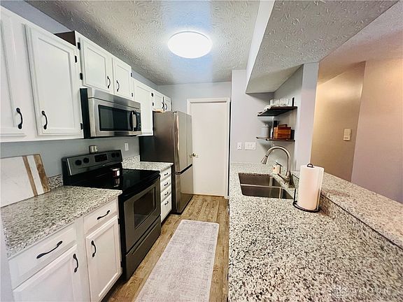 2nd image of 8903 Eagleview Dr APT 4