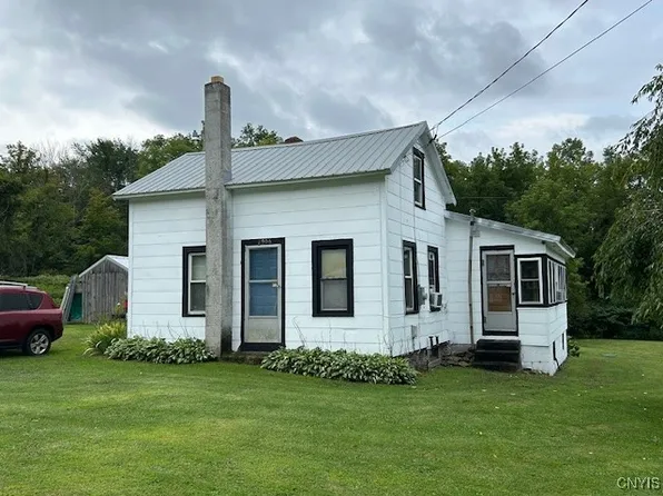2906 County Route 6, Fulton, NY 13069