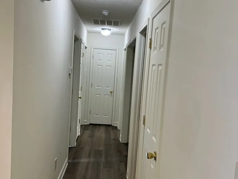 1316 Ardmore Dr — Photo 6