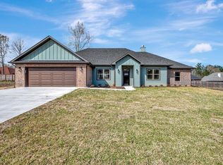 107 Timber Creek Dr, Lufkin, TX 75901