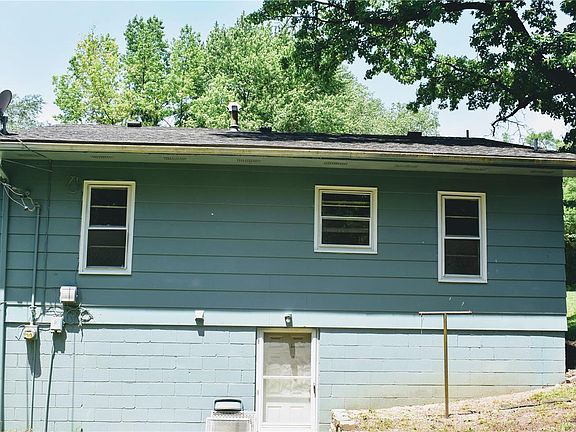 4th image of 1428 3rd Ave