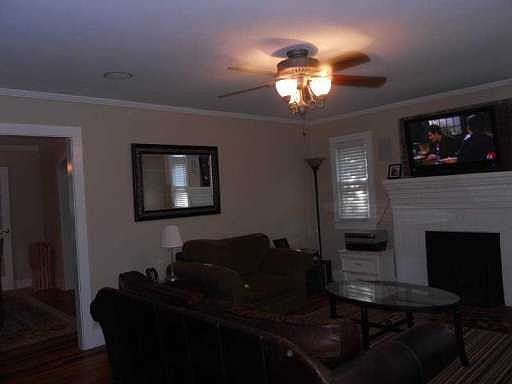 4th image of 335 Stewart Ave