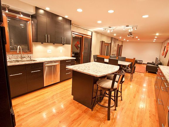 5th image of 4008 W Meadow Ln