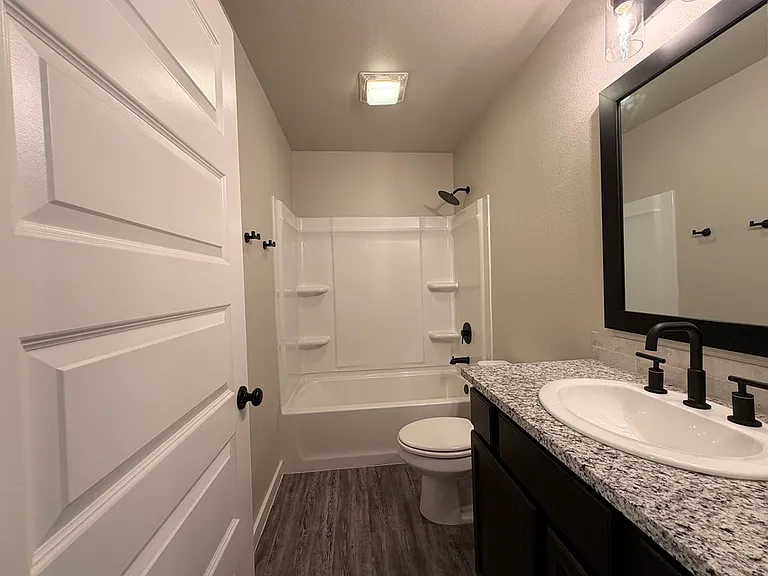 409 Chitalpa Dr — Photo 9