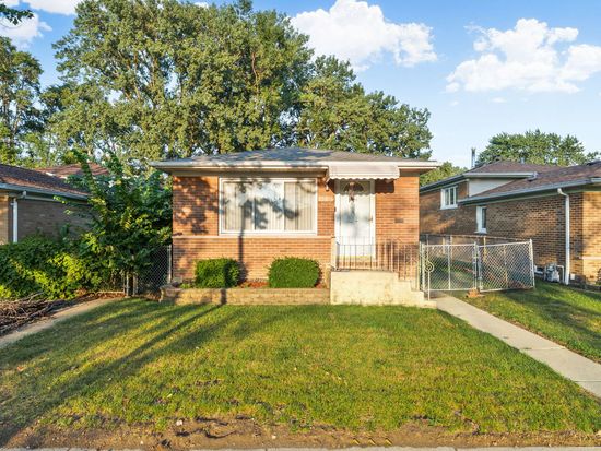 12915 S Houston Ave, Chicago, IL 60633