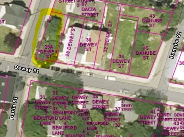 26 Dewey St, Dorchester, MA 02125