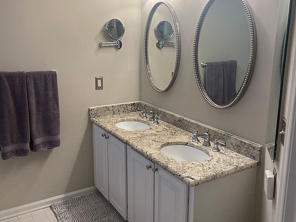 4th image of 5035 Murtha St #5035