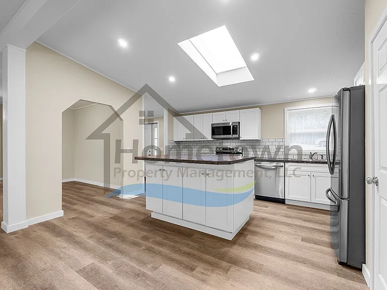 60 Short Dr — Photo 7