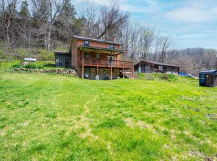 1953 N Blackjack Rd, Galena, IL 61036