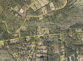 402 Clarks Bluff Rd, Kingsland, GA 31548