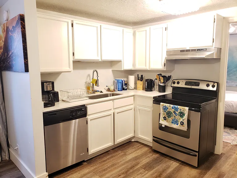 172 N Canyon Rd #B — Photo 15