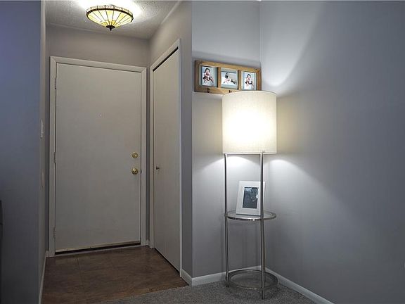 3rd image of 11586 Harbour Light Dr