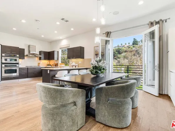 6641 Seabluff Dr, Playa Vista, CA 90094