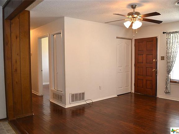 2nd image of 711 S 1st St