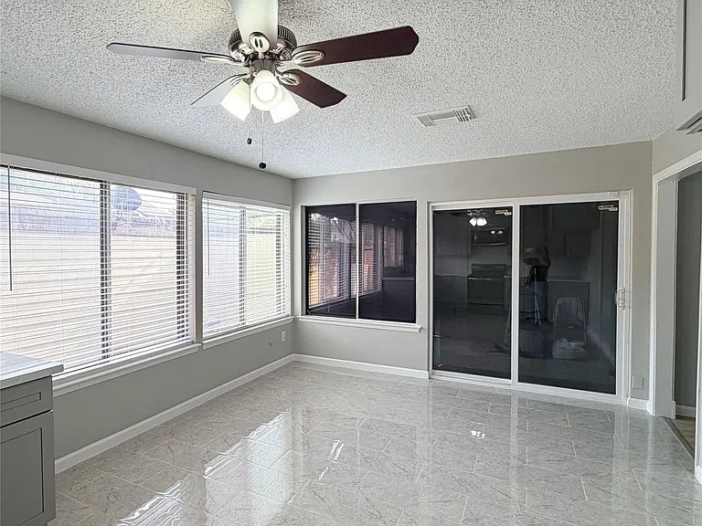 7202 S Dairy Ashford Rd — Photo 13